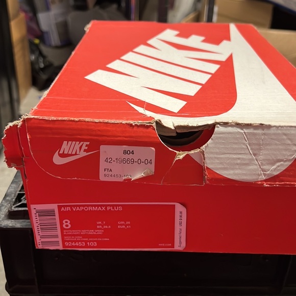 Nike shoes - Picture 8 of 8